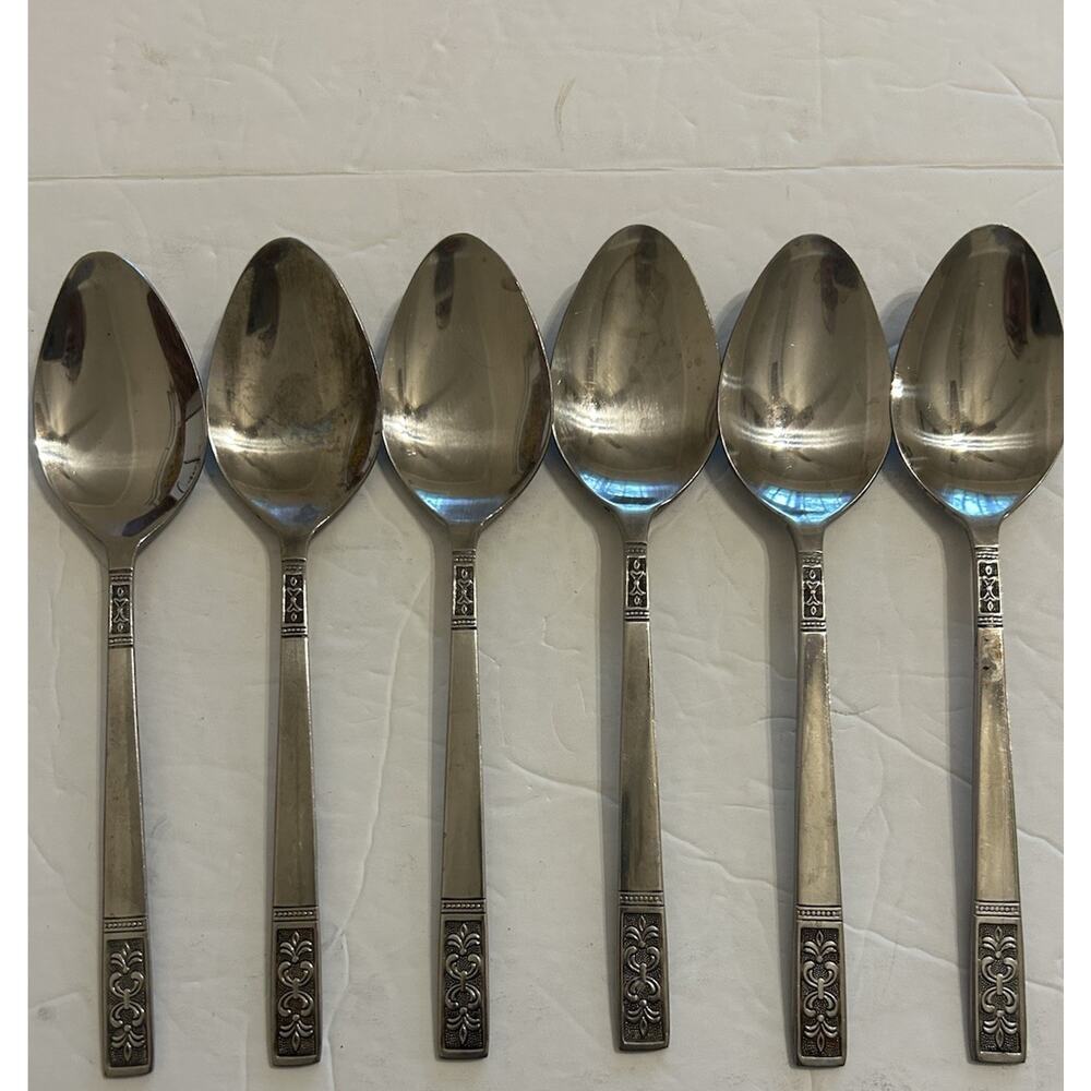 Vintage Customcraft Fluer De Lis Set‎ Of 6 Soup/Dinner Spoon Stainless Flatware